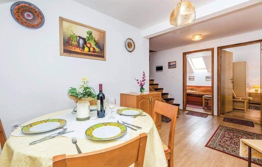 Appartamento Svetlicic Ravna Gora